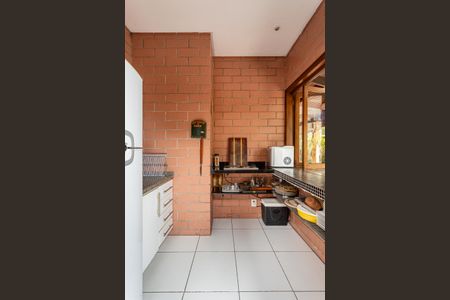 Casa para alugar com 376m², 4 quartos e 5 vagas