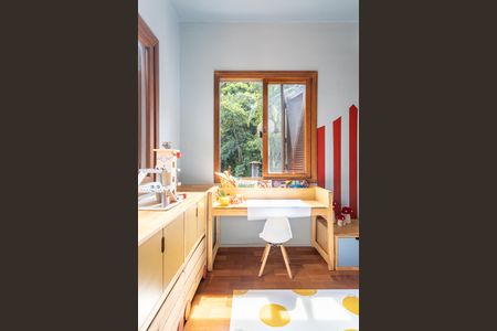 Casa para alugar com 376m², 4 quartos e 5 vagas