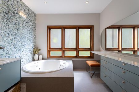 Casa para alugar com 376m², 4 quartos e 5 vagas