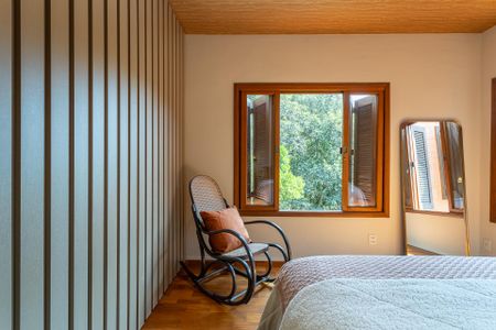 Casa para alugar com 376m², 4 quartos e 5 vagas