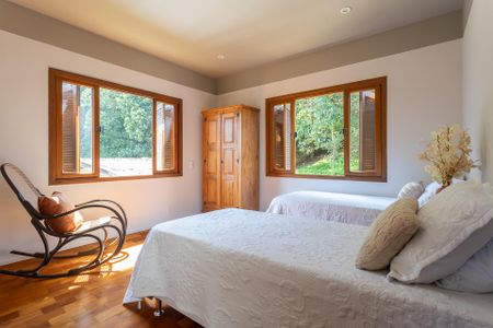 Casa para alugar com 376m², 4 quartos e 5 vagas