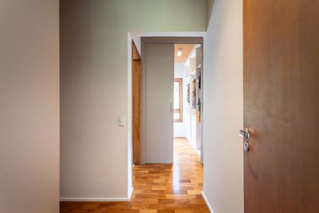 Casa para alugar com 376m², 4 quartos e 5 vagas