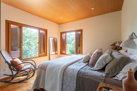 Casa para alugar com 376m², 4 quartos e 5 vagas