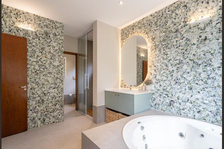 Casa para alugar com 376m², 4 quartos e 5 vagas