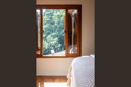 Casa para alugar com 376m², 4 quartos e 5 vagas