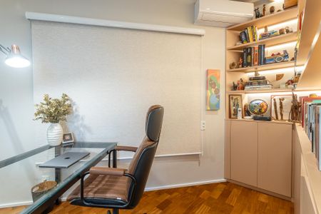 Casa para alugar com 376m², 4 quartos e 5 vagas