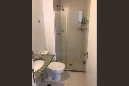 Banheiro de apartamento à venda com 2 quartos, 54m² em Parque Uniao, Jundiaí