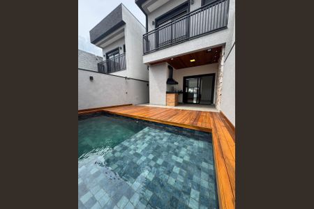 Foto 01 de casa de condomínio à venda com 3 quartos, 170m² em Chácara Jaguari (Fazendinha), Santana de Parnaíba