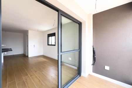 Studio à venda com 34m², 1 quarto e sem vaga Studio à venda com 34m², 1 quarto e sem vagaVaranda