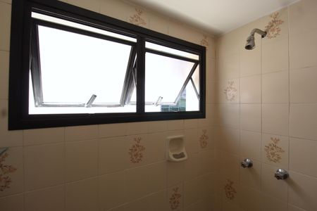 Apartamento à venda com 57m², 1 quarto e sem vagaBanheiro da Suíte