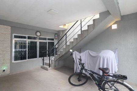 Casa à venda com 225m², 3 quartos e 2 vagasGaragem