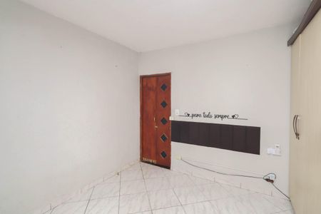 Casa à venda com 225m², 3 quartos e 2 vagasSuíte