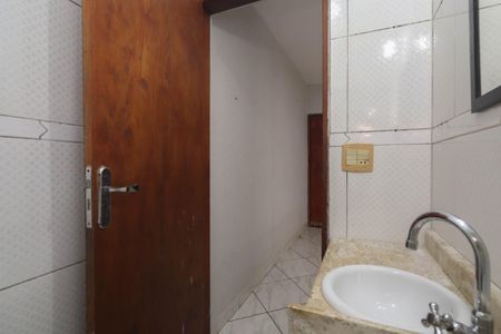 Casa à venda com 225m², 3 quartos e 2 vagasBanheiro da Suíte