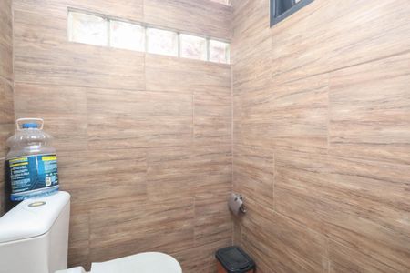 Casa à venda com 225m², 3 quartos e 2 vagasLavabo 2