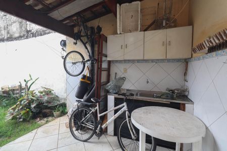 Casa à venda com 225m², 3 quartos e 2 vagasÁrea de Serviço