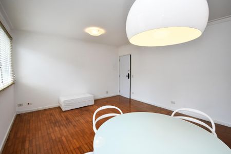 Apartamento à venda com 45m², 1 quarto e 1 vagaSala