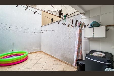 Casa à venda com 110m², 3 quartos e 2 vagasÁrea de Serviço