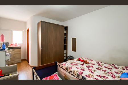 Casa à venda com 110m², 3 quartos e 2 vagasSuite 3