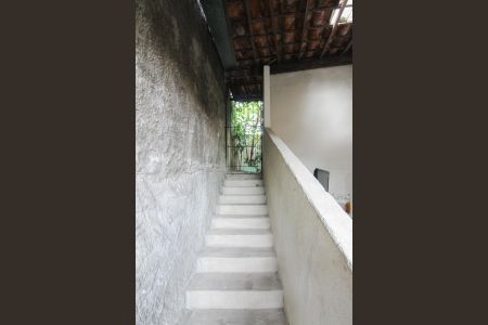 Casa à venda com 446m², 3 quartos e 4 vagas Casa à venda com 446m², 3 quartos e 4 vagasEscada