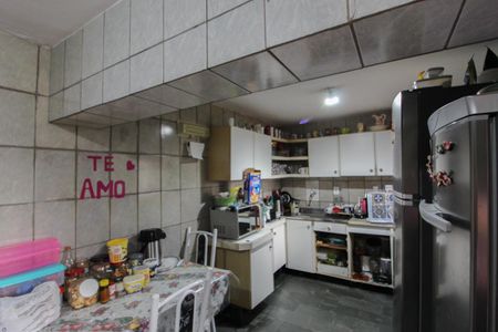 Casa à venda com 446m², 3 quartos e 4 vagas Casa à venda com 446m², 3 quartos e 4 vagasCozinha