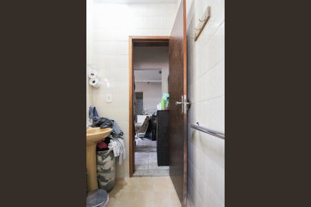 Casa à venda com 446m², 3 quartos e 4 vagas Casa à venda com 446m², 3 quartos e 4 vagasBanheiro Social