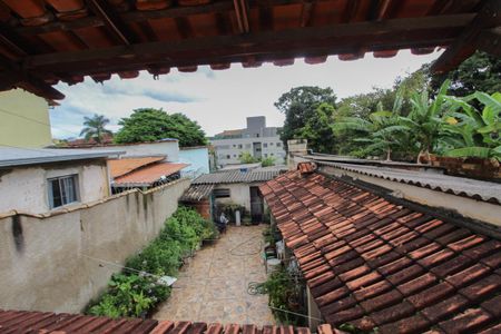 Casa à venda com 446m², 3 quartos e 4 vagas Casa à venda com 446m², 3 quartos e 4 vagasQuintal