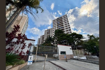 Apartamento para alugar com 85m², 3 quartos e 1 vaga Apartamento para alugar com 85m², 3 quartos e 1 vagaFachada