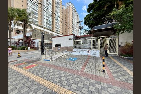 Apartamento para alugar com 85m², 3 quartos e 1 vaga Apartamento para alugar com 85m², 3 quartos e 1 vagaFachada