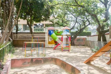 Apartamento para alugar com 85m², 3 quartos e 1 vaga Apartamento para alugar com 85m², 3 quartos e 1 vagaPlayground