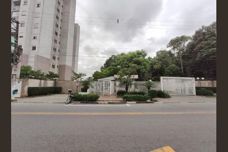 Apartamento para alugar com 41m², 2 quartos e 1 vaga Apartamento para alugar com 41m², 2 quartos e 1 vagaFachada