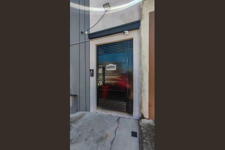 Apartamento à venda com 38m², 2 quartos e sem vaga Apartamento à venda com 38m², 2 quartos e sem vagaFachada do Prédio