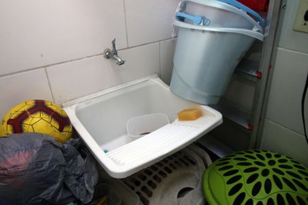 Casa à venda com 60m², 2 quartos e sem vagaÁrea de Serviço