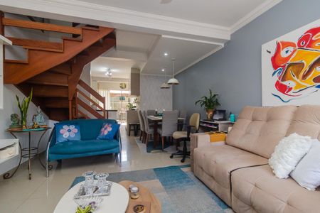 Casa à venda com 2 quartos, 80m² em Guarujá, Porto Alegre