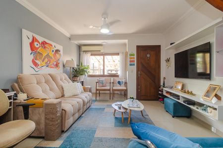 Casa à venda com 2 quartos, 80m² em Guarujá, Porto Alegre