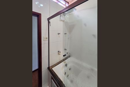 Casa à venda com 125m², 2 quartos e 1 vagaBanheiro Social