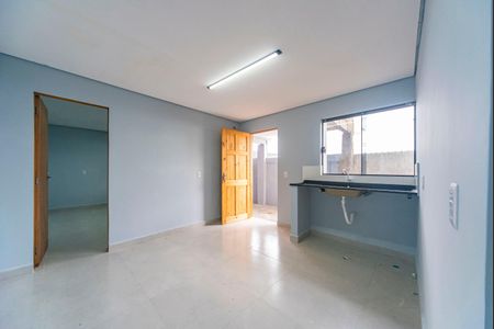 Sala e Cozinha  de casa para alugar com 2 quartos, 48m² em Vila Linda, Santo André