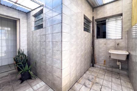 Casa para alugar com 160m², 2 quartos e sem vagaÁrea de serviço 