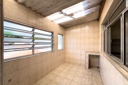 Casa para alugar com 160m², 2 quartos e sem vagaÁrea de serviço 