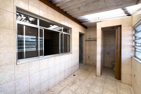Casa para alugar com 160m², 2 quartos e sem vagaÁrea de serviço 