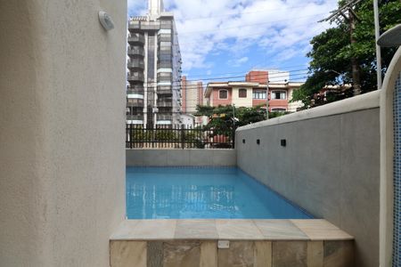 Apartamento para alugar com 104m², 3 quartos e 2 vagas Apartamento para alugar com 104m², 3 quartos e 2 vagasÁrea comum - Piscina