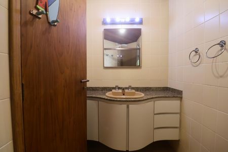 Apartamento para alugar com 104m², 3 quartos e 2 vagas Apartamento para alugar com 104m², 3 quartos e 2 vagasBanheiro Social