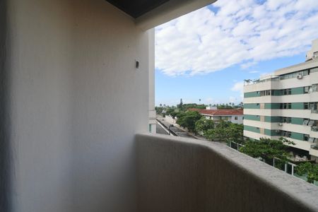 Apartamento para alugar com 104m², 3 quartos e 2 vagas Apartamento para alugar com 104m², 3 quartos e 2 vagasVaranda