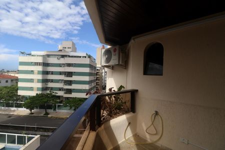 Varanda de apartamento para alugar com 3 quartos, 104m² em Jardim Praiano, Guarujá