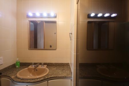 Apartamento para alugar com 104m², 3 quartos e 2 vagas Apartamento para alugar com 104m², 3 quartos e 2 vagasBanheiro Suíte