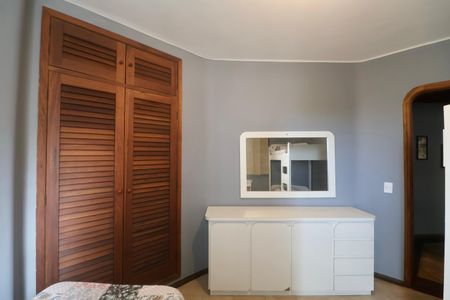 Apartamento para alugar com 104m², 3 quartos e 2 vagas Apartamento para alugar com 104m², 3 quartos e 2 vagasQuarto