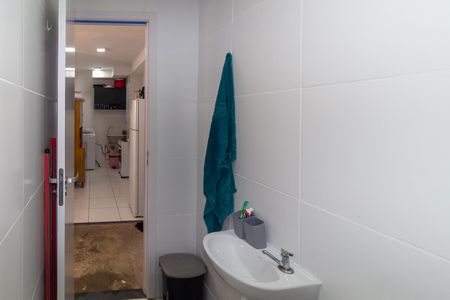 Apartamento à venda com 32m², 2 quartos e sem vaga Apartamento à venda com 32m², 2 quartos e sem vagaBanheiro