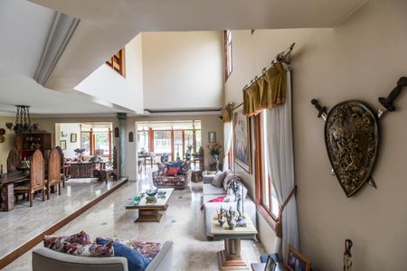 Sala  de casa de condomínio à venda com 4 quartos, 521m² em Residencial Zero (tambore), Santana de Parnaíba