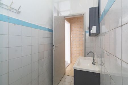 Casa para alugar com 62m², 1 quarto e 1 vaga Casa para alugar com 62m², 1 quarto e 1 vagaBanheiro