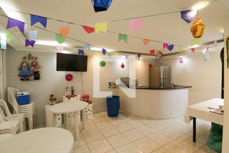 Apartamento para alugar com 48m², 2 quartos e 1 vaga Apartamento para alugar com 48m², 2 quartos e 1 vagaÁrea comum - Salão de festas