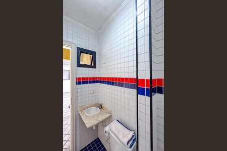 Casa à venda com 240m², 3 quartos e 3 vagasBanheiro de serviço